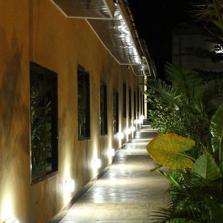 Basecha Garden Lodge Моши Экстерьер фото