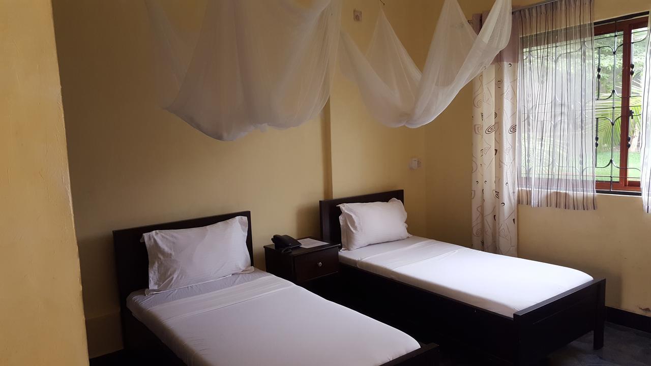 Basecha Garden Lodge Моши Экстерьер фото